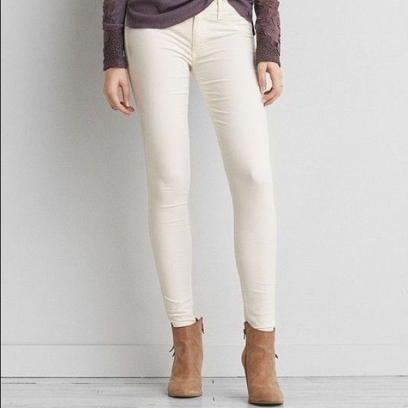 American Eagle Outfitters Denim - Cream American Eagle velvet jeggings